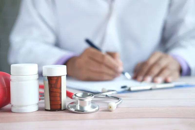 Sequential vs. Concurrent Antibiotic Regimens: What Clinicians Must Know Before Pairing Azithromycin With a Fluoroquinolone